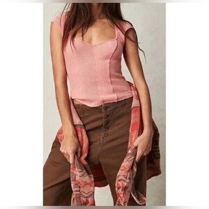 FREE PEOPLE -We the Free 
Boss Babe Strawberry Colada 
Sweetheart Corset Tank Lg